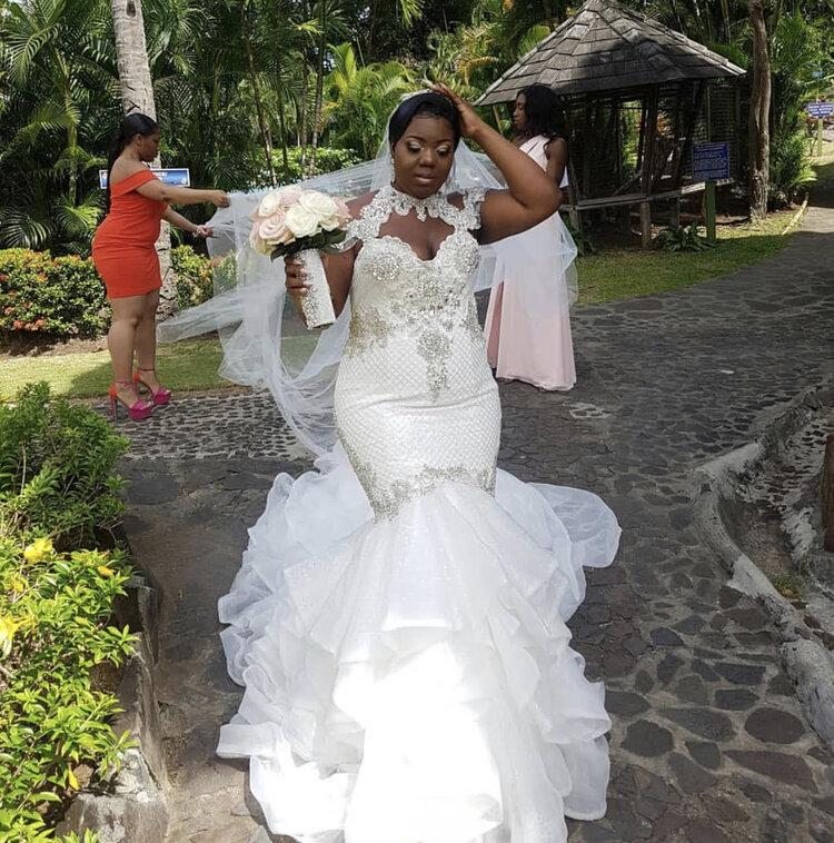 C2022-HF088 Halter fit-and-flare wedding gown