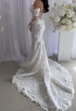C2024-LS773 - robe de mariée bustier en dentelle avec manches longues transparentes amovibles