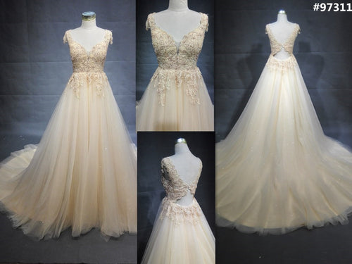 Style #97311 Robes de mariée grande taille dos nu 